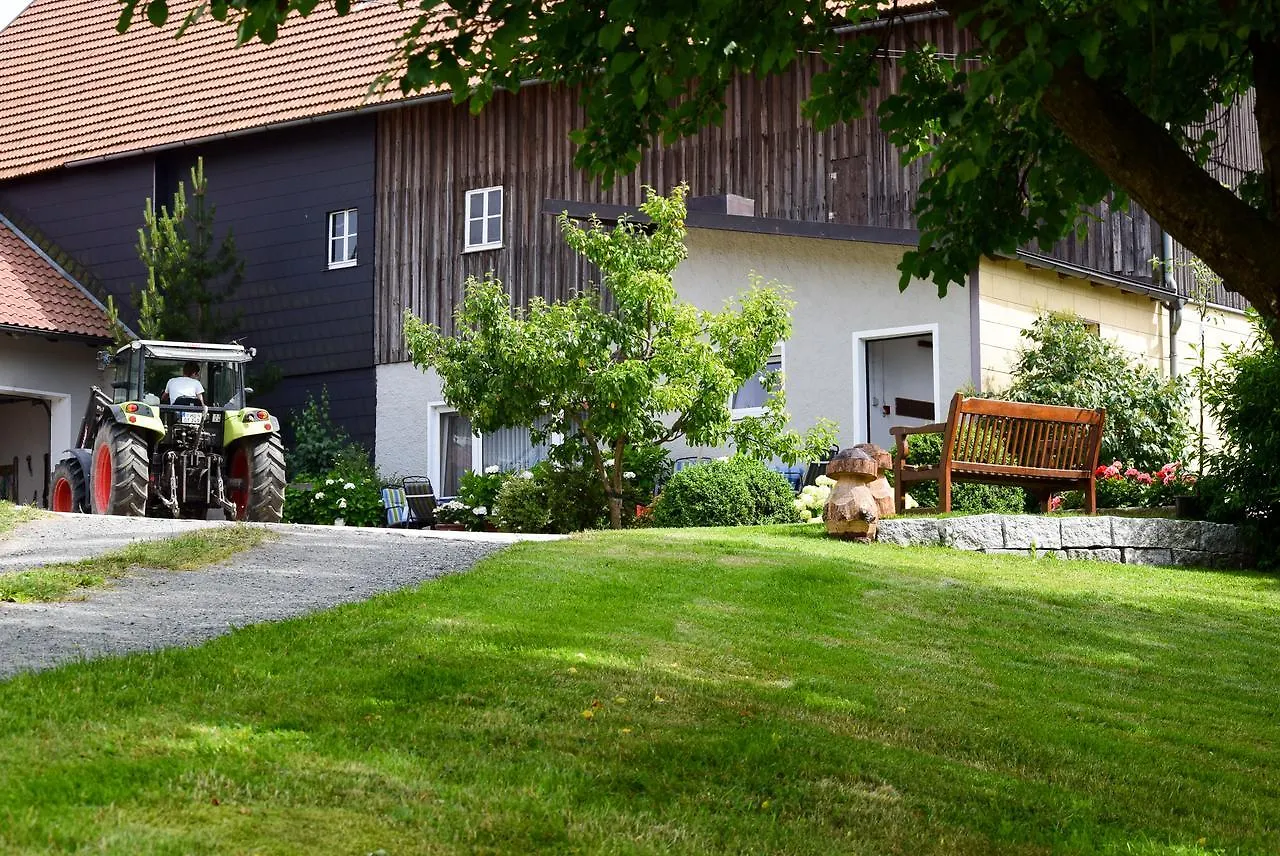 Ferienhof Obertennersreuth Stammbach 0*,